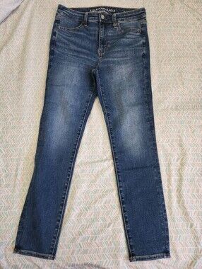 American Eagle Outfitters Women’s Dark Blue Skinny Jeans